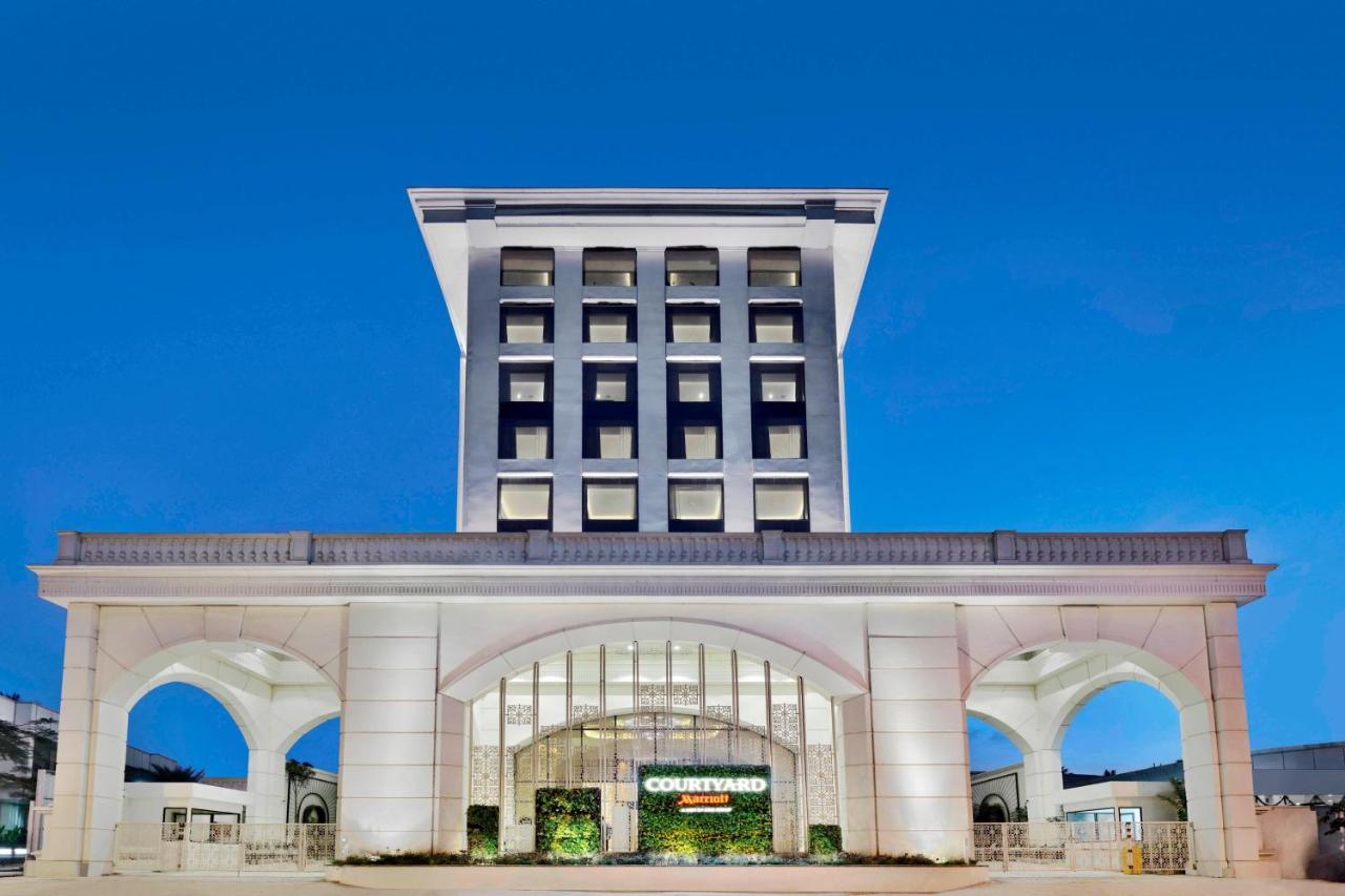 Courtyard By Marriott Bengaluru Hebbal Otel Dış mekan fotoğraf