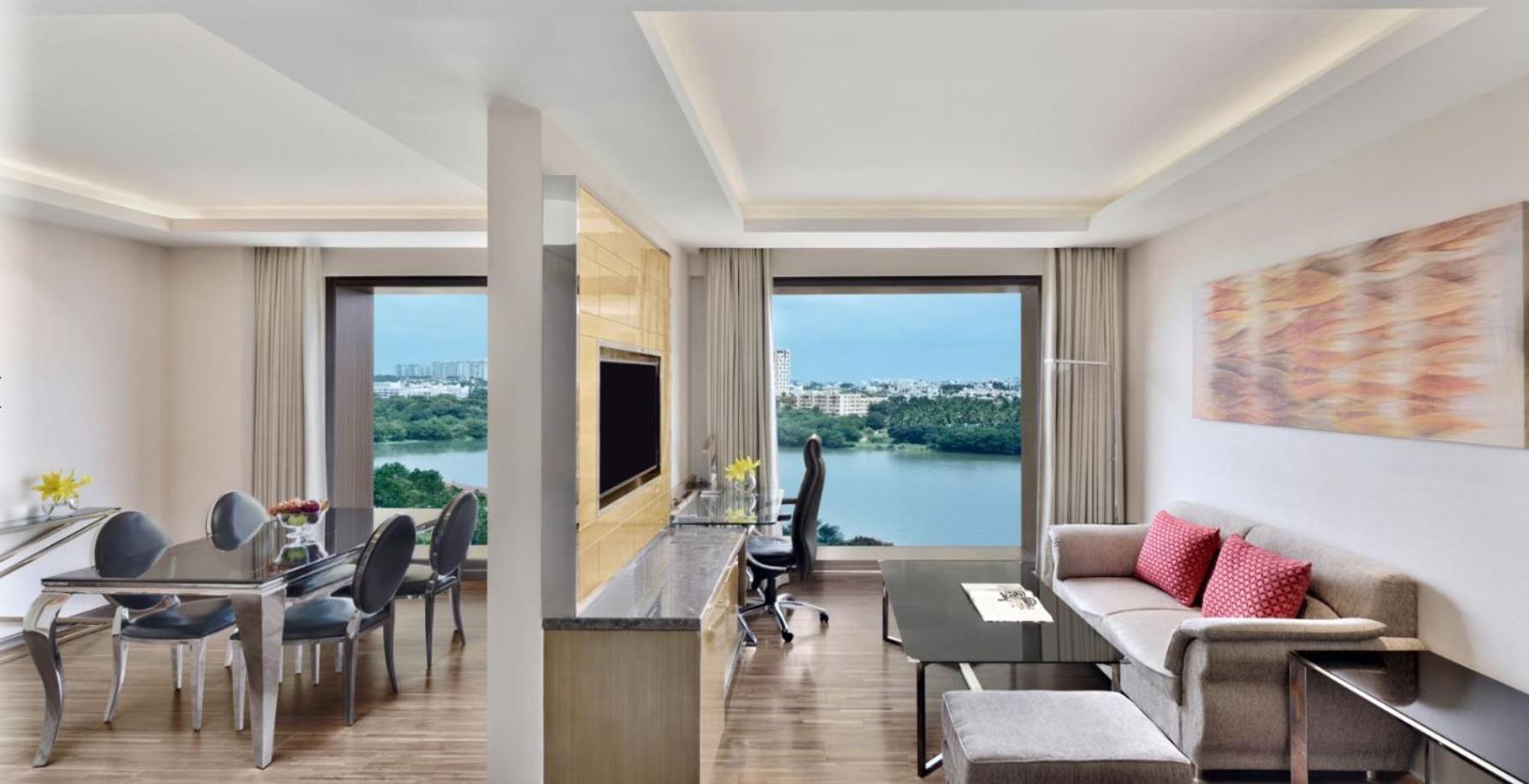 Courtyard By Marriott Bengaluru Hebbal Otel Dış mekan fotoğraf